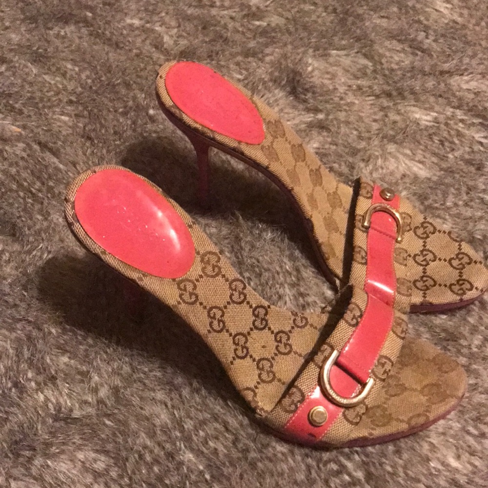Gucci sandals